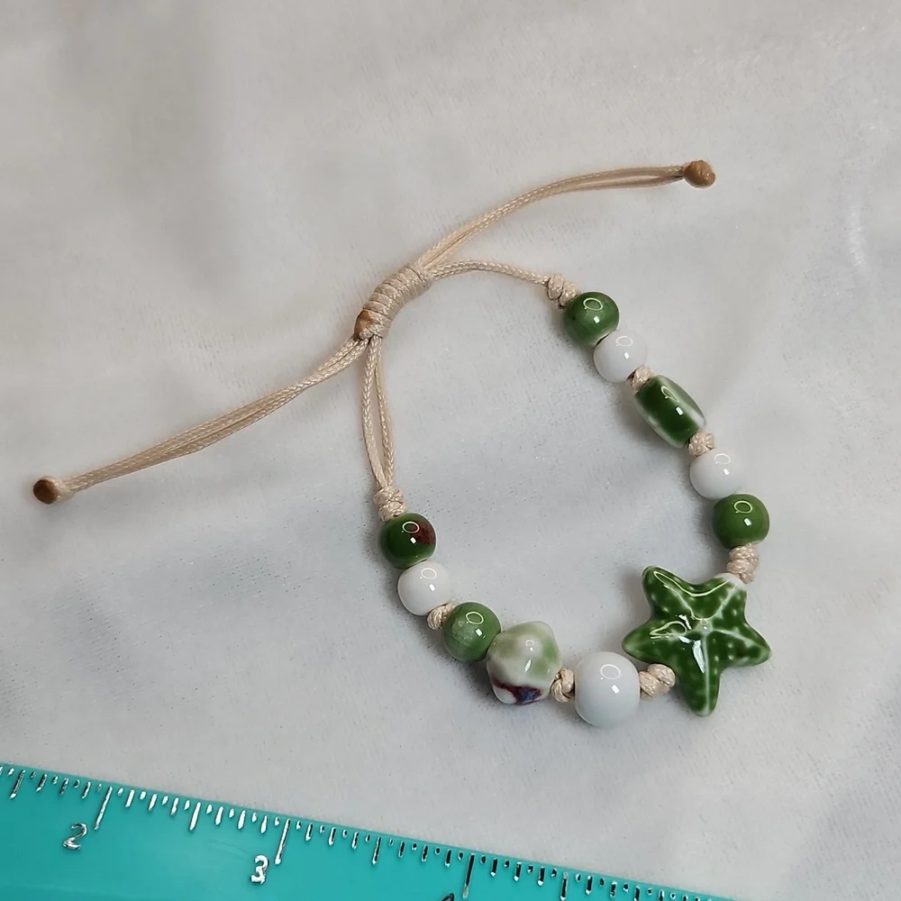 Green Starfish Ceramic Bead Bracelet Adjustable Corded NWOT Fashion Jewelry